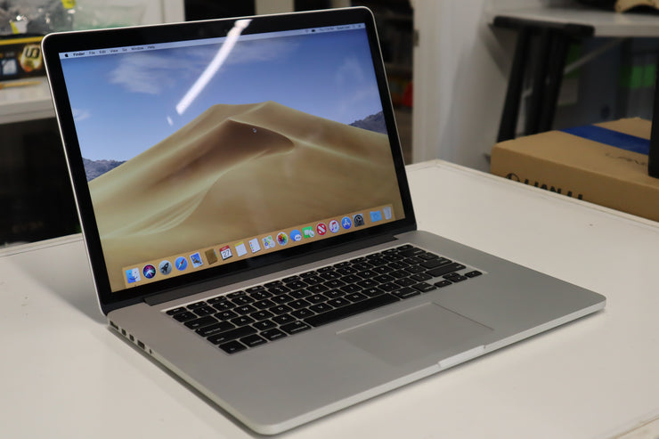 2015 Macbook Pro 15" Retina Laptop